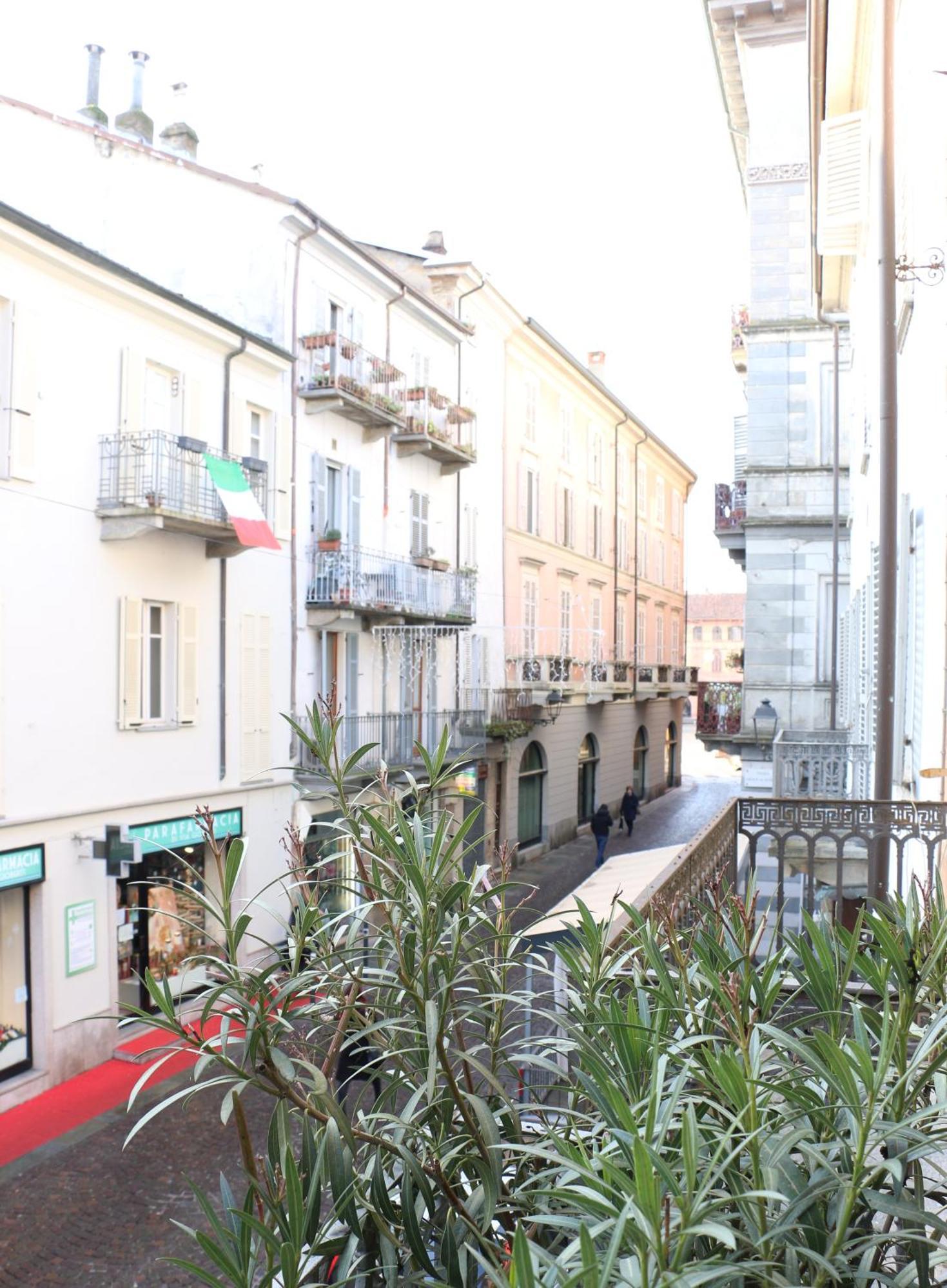 Le Melusine Apartment Vercelli Exterior photo