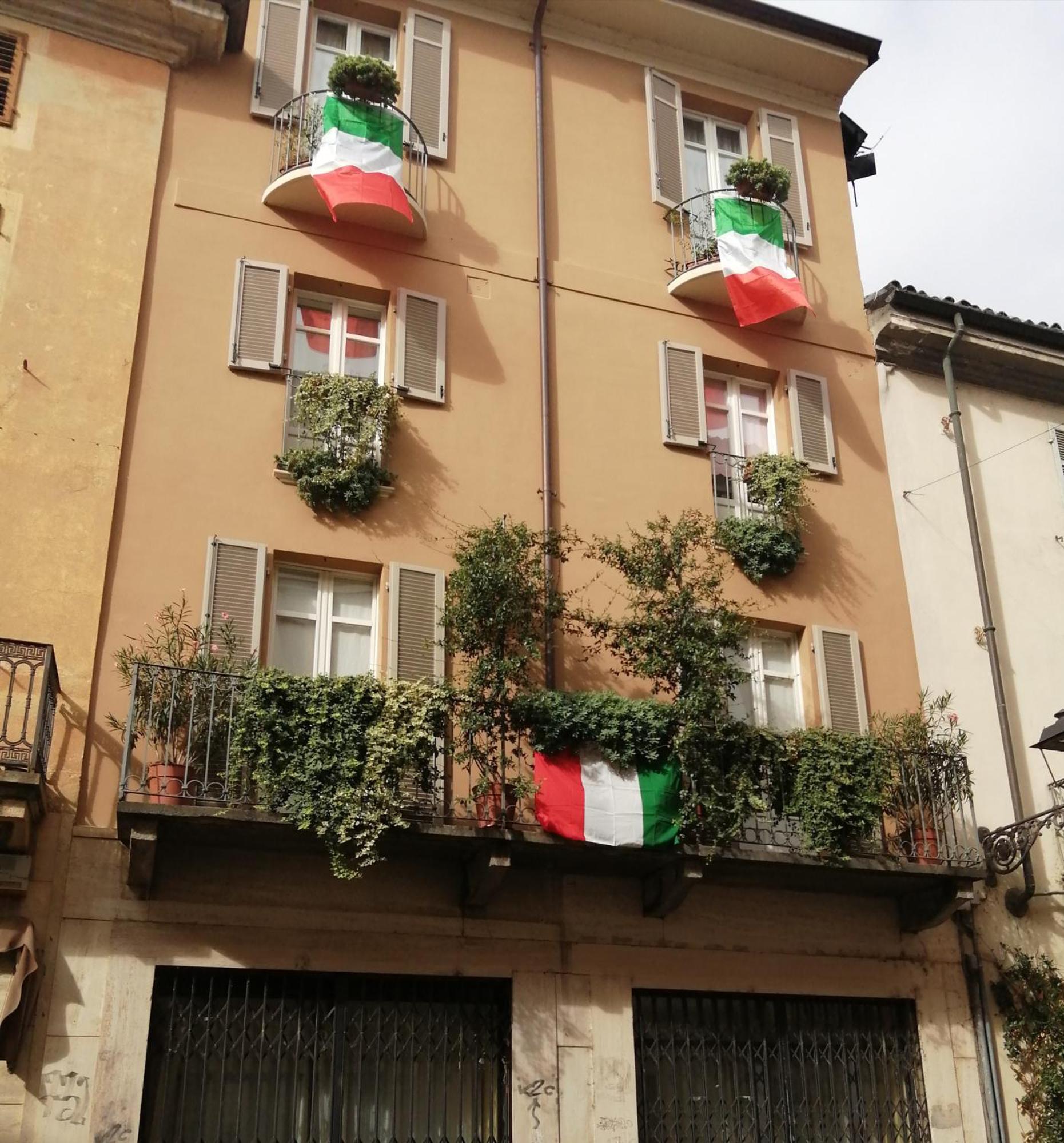 Le Melusine Apartment Vercelli Exterior photo